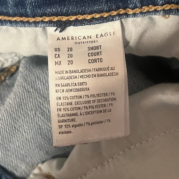 American Eagle Jeans - Women’s - Picture 3 of 5